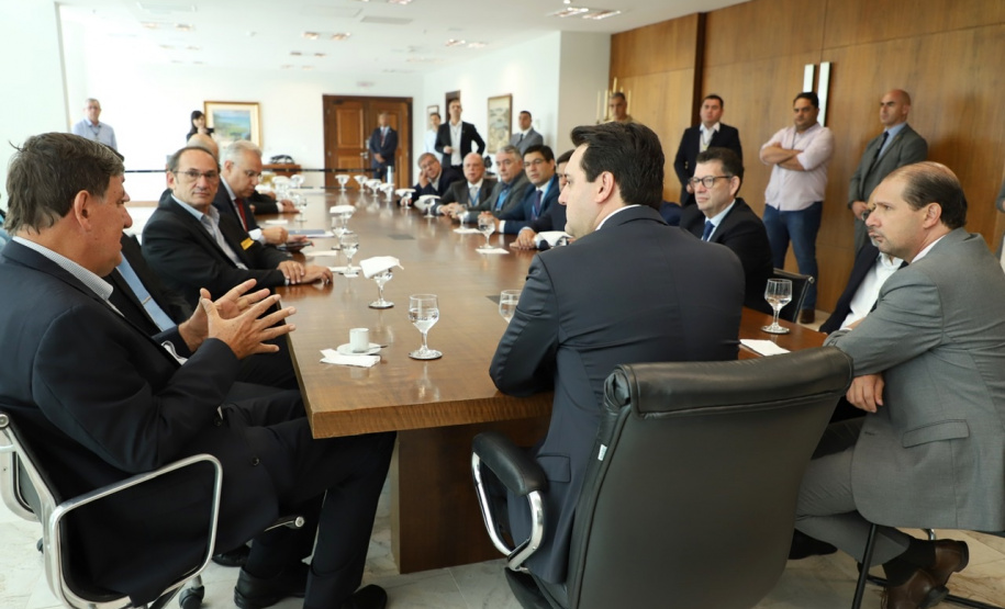 A empresa de medicamentos Prati-Donaduzzi confirmou nesta quarta-feira (5), em evento com o governador Carlos Massa Ratinho Junior, no Palácio Iguaçu, investimentos de R$ 650 milhões nos próximos três anos na ampliação da sua planta em Toledo, no Oeste do Paraná. - Curitiba, 05/02/2020 - Foto: José Fernando Ogura/AEN