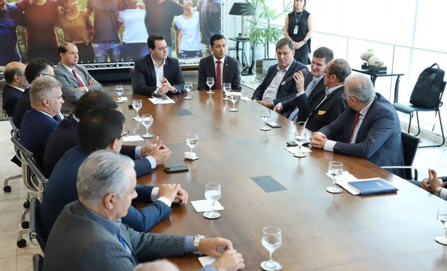 A empresa de medicamentos Prati-Donaduzzi confirmou nesta quarta-feira (5), em evento com o governador Carlos Massa Ratinho Junior, no Palácio Iguaçu, investimentos de R$ 650 milhões nos próximos três anos na ampliação da sua planta em Toledo, no Oeste do Paraná. - Curitiba, 05/02/2020 - Foto: José Fernando Ogura/AEN