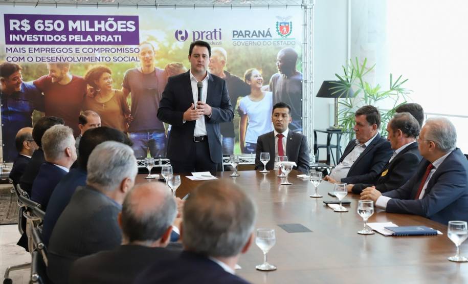 A empresa de medicamentos Prati-Donaduzzi confirmou nesta quarta-feira (5), em evento com o governador Carlos Massa Ratinho Junior, no Palácio Iguaçu, investimentos de R$ 650 milhões nos próximos três anos na ampliação da sua planta em Toledo, no Oeste do Paraná. - Curitiba, 05/02/2020 - Foto: José Fernando Ogura/AEN