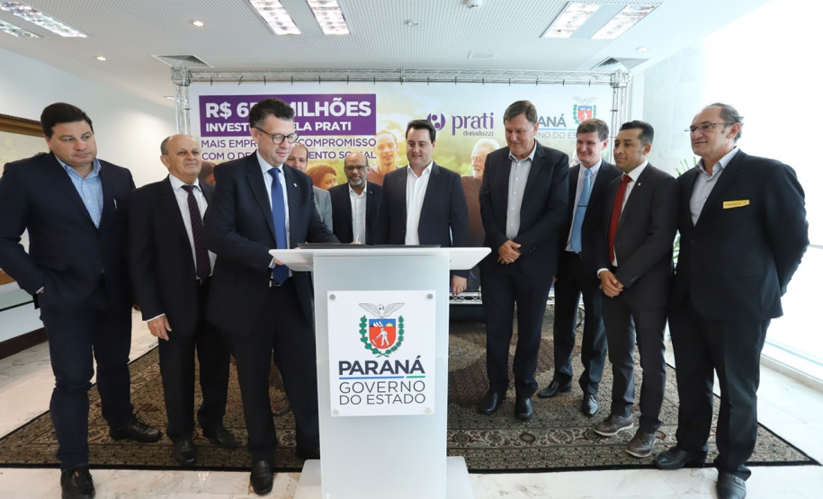 A empresa de medicamentos Prati-Donaduzzi confirmou nesta quarta-feira (5), em evento com o governador Carlos Massa Ratinho Junior, no Palácio Iguaçu, investimentos de R$ 650 milhões nos próximos três anos na ampliação da sua planta em Toledo, no Oeste do Paraná. - Curitiba, 05/02/2020 - Foto: José Fernando Ogura/AEN