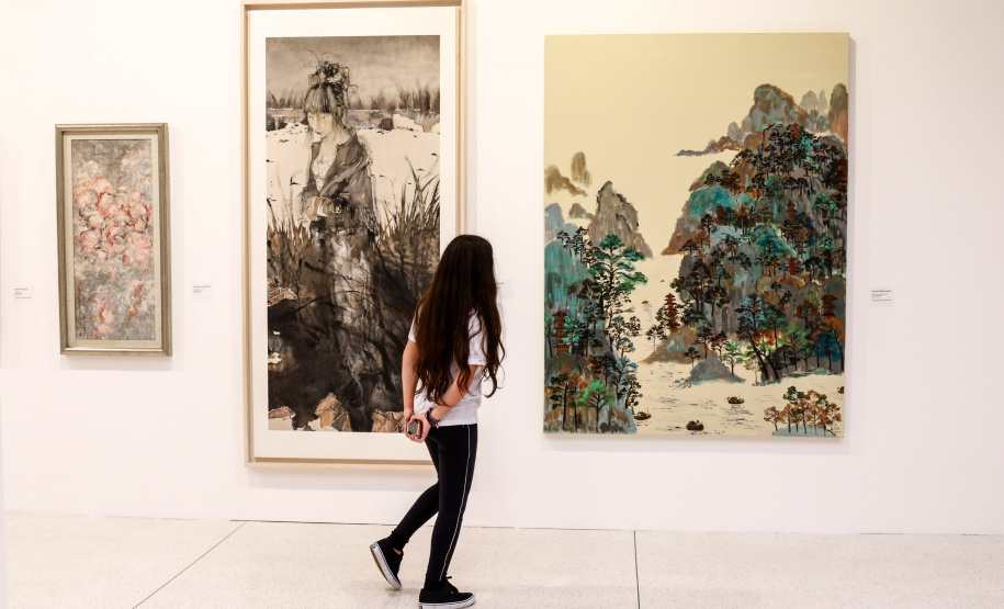 O Museu Oscar Niemeyer (MON) terá atividades especiais neste domingo (09) e quarta-feira (12). A oficina “Arquitetura fantástica”, ministrada pela equipe do Educativo do MON, irá trabalhar a técnica de recorte e colagem.
Curitiba, 05/02/2020. Foto: Antonio More/MON