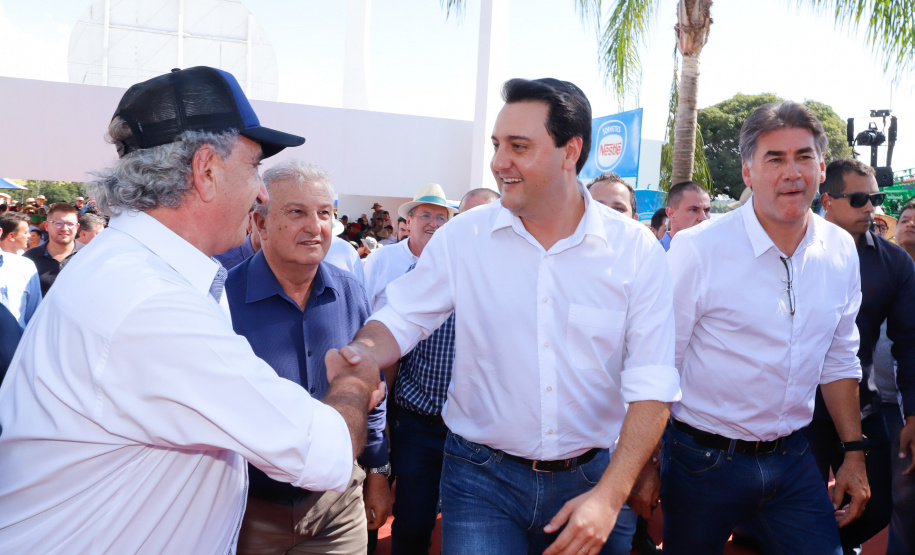 Trevo Cataratas, duplicação na BR-277 e aumento da capacidade de escoamento da Ferroeste vão mudar a realidade de Cascavel e região. Anúncios foram feitos nesta quarta-feira (05) no Show Rural Coopavel.
Foto: Rodrigo Felix Leal