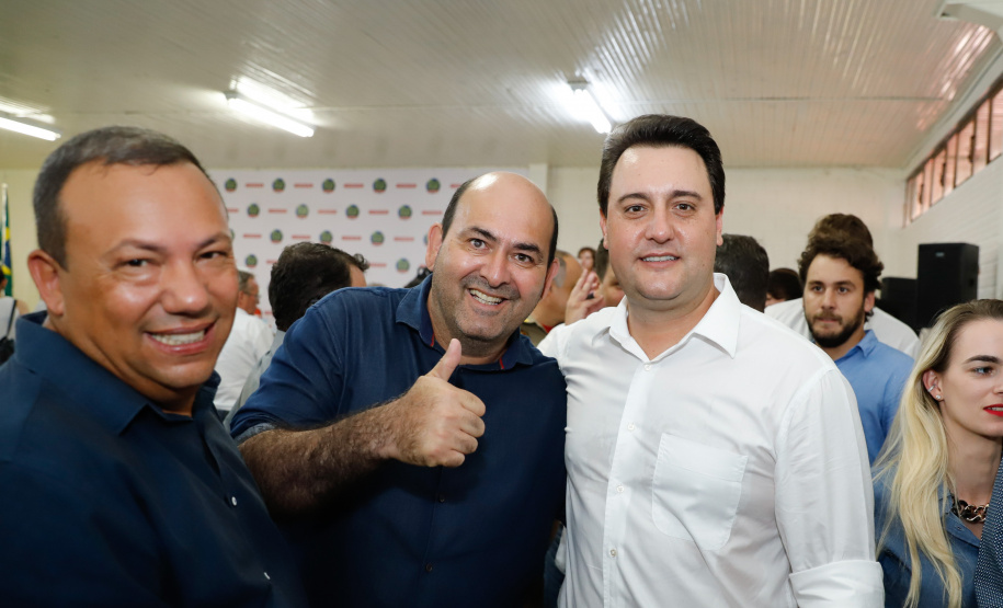 Trevo Cataratas, duplicação na BR-277 e aumento da capacidade de escoamento da Ferroeste vão mudar a realidade de Cascavel e região. Anúncios foram feitos nesta quarta-feira (05) no Show Rural Coopavel.
Foto: Rodrigo Felix Leal