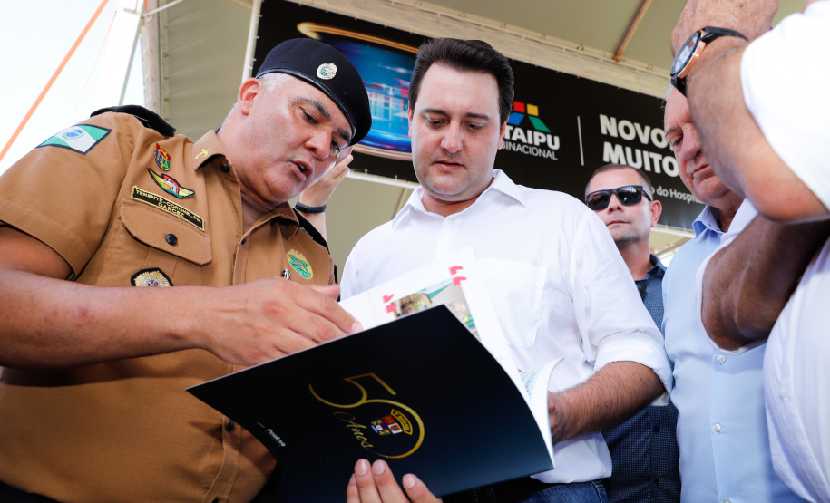 Trevo Cataratas, duplicação na BR-277 e aumento da capacidade de escoamento da Ferroeste vão mudar a realidade de Cascavel e região. Anúncios foram feitos nesta quarta-feira (05) no Show Rural Coopavel.
Foto: Rodrigo Felix Leal