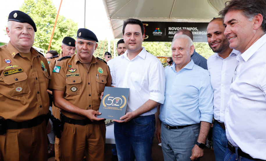 Trevo Cataratas, duplicação na BR-277 e aumento da capacidade de escoamento da Ferroeste vão mudar a realidade de Cascavel e região. Anúncios foram feitos nesta quarta-feira (05) no Show Rural Coopavel.
Foto: Rodrigo Felix Leal