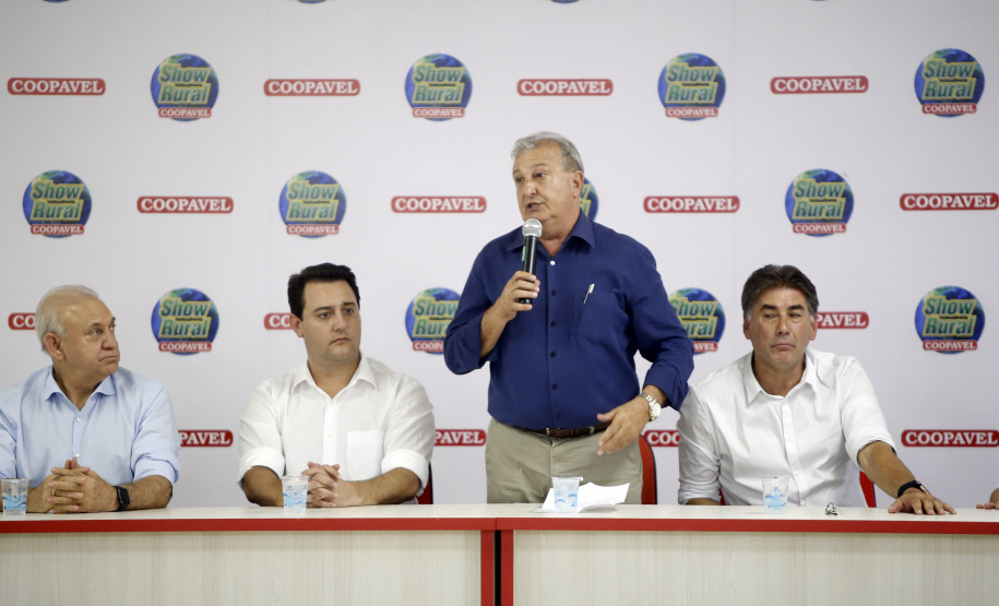 O governador Carlos Massa Ratinho Junior participa nesta quarta-feira (05) do Show Rural Coopavel, em Cascavel, no Oeste do Paraná. Às 15 horas, Ratinho Junior recebeu a imprensa para entrevista coletiva. O encontro será na estruturação de administração do evento. Em seguida, o governador visitará os estandes da feira.
Foto Gilson Abreu/Aen