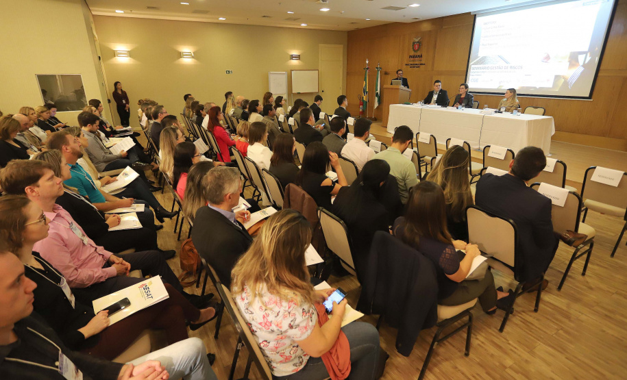 A Escola Fazendária (Efaz) da Secretaria da Fazenda do Paraná realiza o Seminário Gestão de Riscos: Desafios e Oportunidades no Setor Público, em parceria com a Procuradoria-Geral do Paraná.
Curitiba, 05-02-20.
Foto: Arnaldo Alves / AEN.