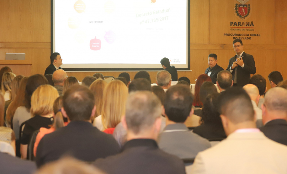A Escola Fazendária (Efaz) da Secretaria da Fazenda do Paraná realiza o Seminário Gestão de Riscos: Desafios e Oportunidades no Setor Público, em parceria com a Procuradoria-Geral do Paraná. N/F: Controlador Geral de Minas Gerais, Rodrigo Fontenelle.
Curitiba, 05-02-20.
Foto: Arnaldo Alves / AEN.