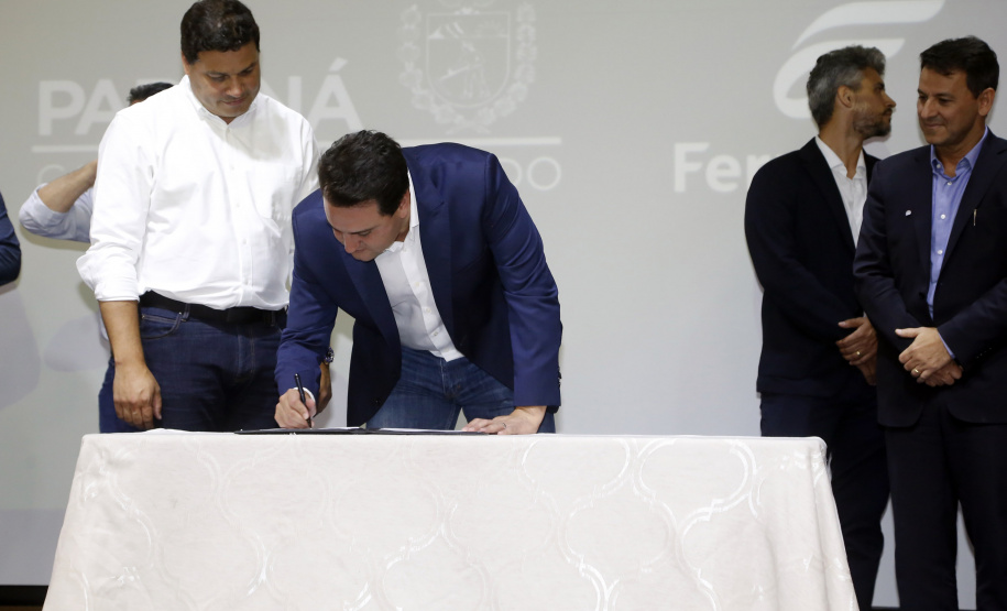 A Ferroeste (Estrada de Ferro Paraná Oeste S