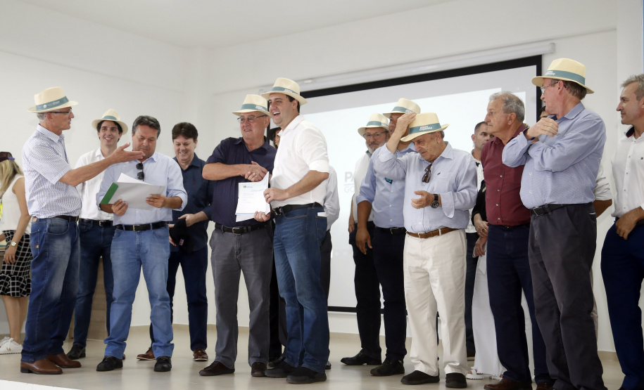 Com o Descomplica Rural, a maioria dos processos sai do papel e migra para o Sistema de Gestão Ambiental. Algumas licenças serão emitidas automaticamente.
Foto Gilson Abreu/AEN