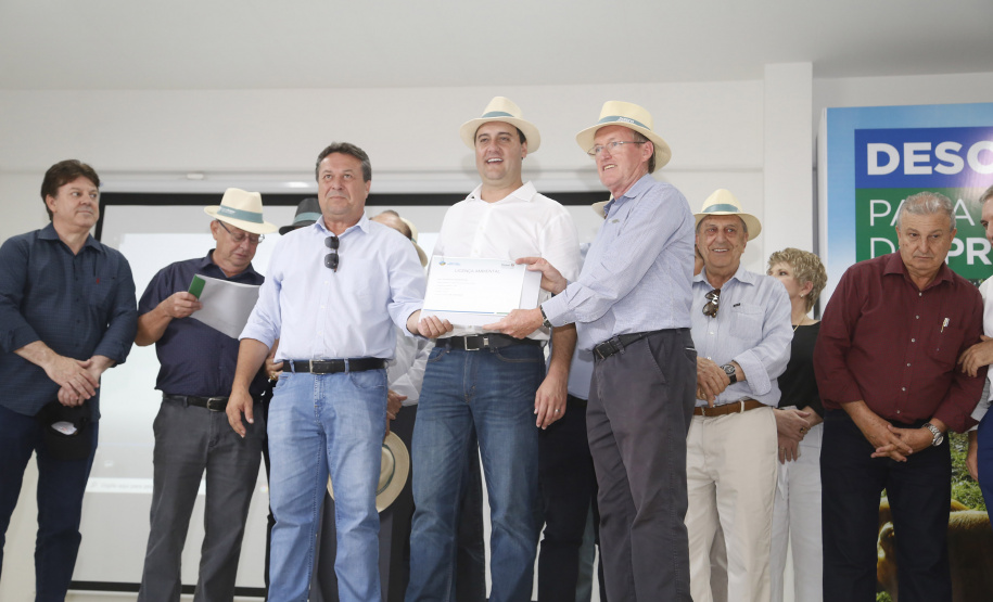 Com o Descomplica Rural, a maioria dos processos sai do papel e migra para o Sistema de Gestão Ambiental. Algumas licenças serão emitidas automaticamente.
Foto Gilson Abreu/AEN