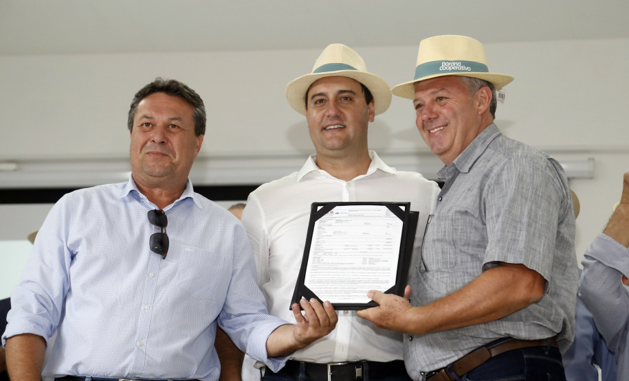 Com o Descomplica Rural, a maioria dos processos sai do papel e migra para o Sistema de Gestão Ambiental. Algumas licenças serão emitidas automaticamente.
Foto Gilson Abreu/AEN