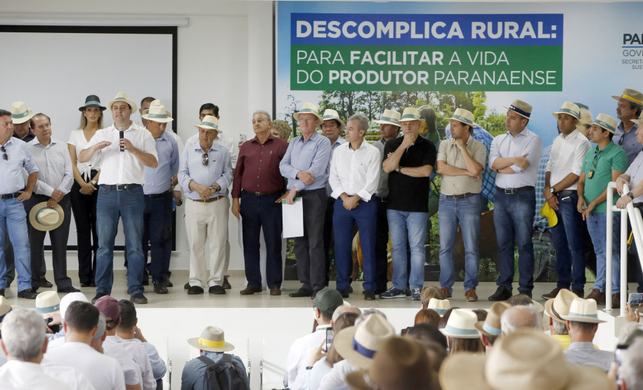 Com o Descomplica Rural, a maioria dos processos sai do papel e migra para o Sistema de Gestão Ambiental. Algumas licenças serão emitidas automaticamente.
Foto Gilson Abreu/AEN
