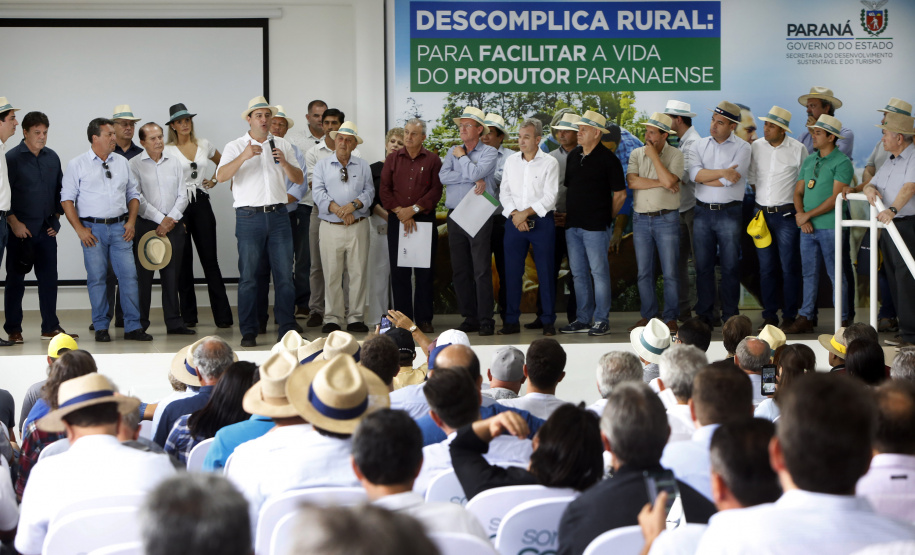 Com o Descomplica Rural, a maioria dos processos sai do papel e migra para o Sistema de Gestão Ambiental. Algumas licenças serão emitidas automaticamente.
Foto Gilson Abreu/AEN