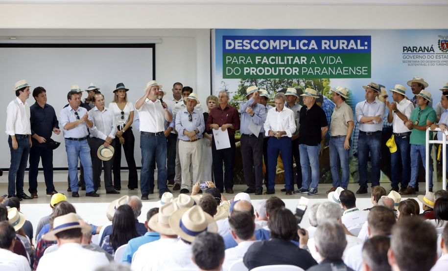 Com o Descomplica Rural, a maioria dos processos sai do papel e migra para o Sistema de Gestão Ambiental. Algumas licenças serão emitidas automaticamente.
Foto Gilson Abreu/AEN
