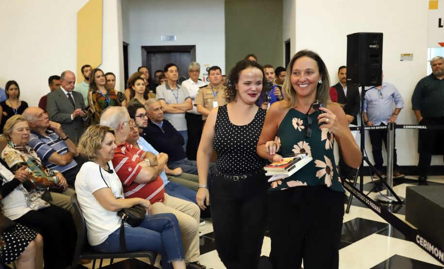 A Biblioteca Pública do Paraná (BPP) recebe nesta terça-feira (06) a mais moderna tecnologia de visão artificial do mundo, que beneficiará cegos e pessoas com visão reduzida