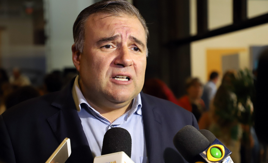 A Biblioteca Pública do Paraná (BPP) recebe nesta terça-feira (06) a mais moderna tecnologia de visão artificial do mundo, que beneficiará cegos e pessoas com visão reduzida