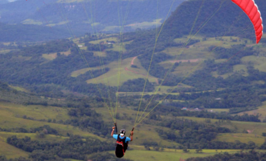 Belezas naturais fazem do Paraná polo do turismo de aventura - Foto: Divulgação Esporte Paraná