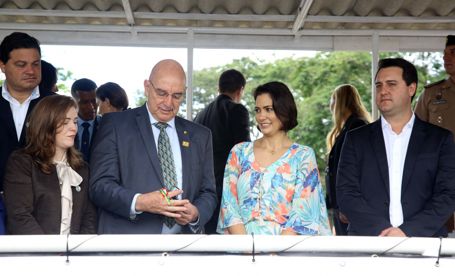 A Rede de Proteção Social e Especial Básica do Paraná ganhou reforço nesta sexta-feira (07), com o repasse de 222 carros e 15 micro-ônibus para 167 municípios do Estado