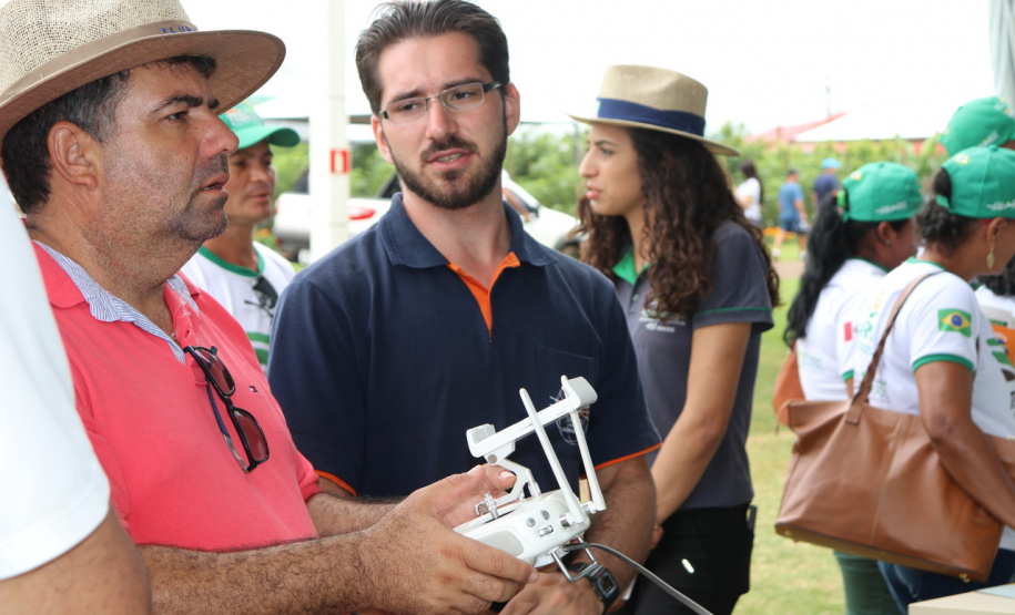 A Universidade Estadual do Oeste do Paraná (Unioeste) lançou o protótipo de um veículo aéreo não tripulado (Vant) para pulverização agrícola, com maiores autonomia de voo e eficiência de aplicação de agroquímicos nas propriedades rurais.  -  Cascavel, 07/02/2020  -  Foto: Divulgação Unioeste