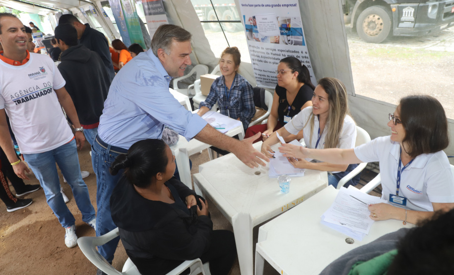 A ação encaminhou mais de 700 pessoas para vagas de empregos, e registrou cerca de 200 agendamentos para emissão da carteira de identidade nesta sexta-feira (07). 
Foto: SEJUF