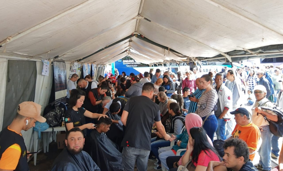 A ação encaminhou mais de 700 pessoas para vagas de empregos, e registrou cerca de 200 agendamentos para emissão da carteira de identidade nesta sexta-feira (07).
Foto: SEJUF