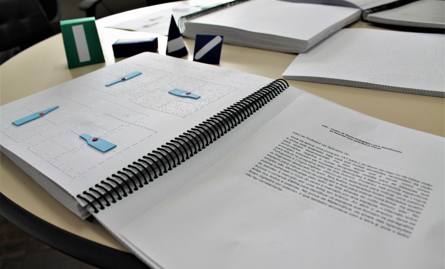 Marcada para o dia 18 de fevereiro, a primeira edição da Prova Paraná em 2020 foi pensada de modo a incluir todos os estudantes da rede estadual de Educação com necessidades especiais. Para que isso seja possível, foram impressas provas diferenciadas para alunos cegos ou com baixa visão e serão repassadas orientações específicas às escolas a respeito da aplicação do teste a jovens da Educação Especial  -  Curitiba, 10/02/2020  -  Foto: Divulgação SEED