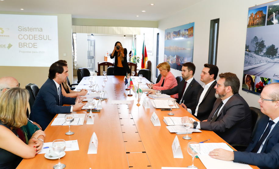 Governador Carlos Massa Ratinho Junior durante reunião do Codesul em Brasília  -  Brasília, 11/02/2020  -  Foto: Foto: Rodrigo Félix Leal/AEN