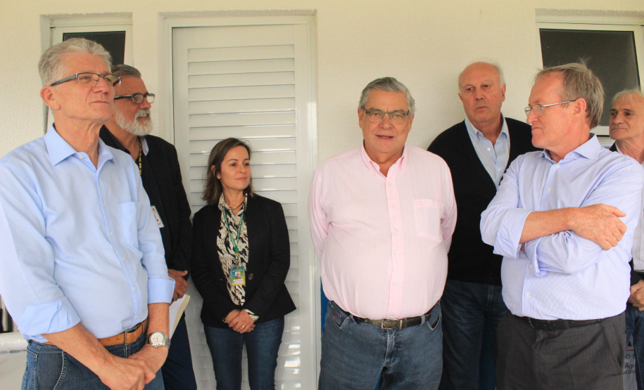 O Governo do Estado inaugurou nesta terça-feira (11) em Campina Grande do Sul, na Região Metropolitana de Curitiba, o novo Posto de Fiscalização de Trânsito Agropecuário, da Agência de Defesa Agropecuária do Paraná (Adapar). Também foi assinado um termo que determina a cessão do posto do Fundepec para a Adapar.  - Campina Grande do Sul, 11/02/2020  -  Foto: Gisele Barão/SEAB