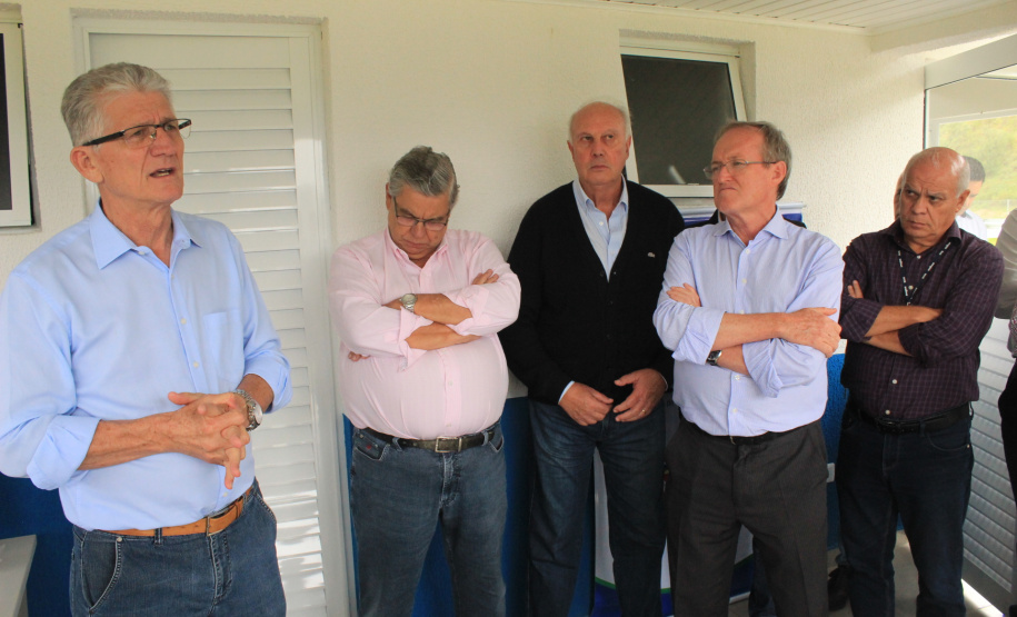 O Governo do Estado inaugurou nesta terça-feira (11) em Campina Grande do Sul, na Região Metropolitana de Curitiba, o novo Posto de Fiscalização de Trânsito Agropecuário, da Agência de Defesa Agropecuária do Paraná (Adapar). Também foi assinado um termo que determina a cessão do posto do Fundepec para a Adapar.  - Campina Grande do Sul, 11/02/2020  -  Foto: Gisele Barão/SEAB