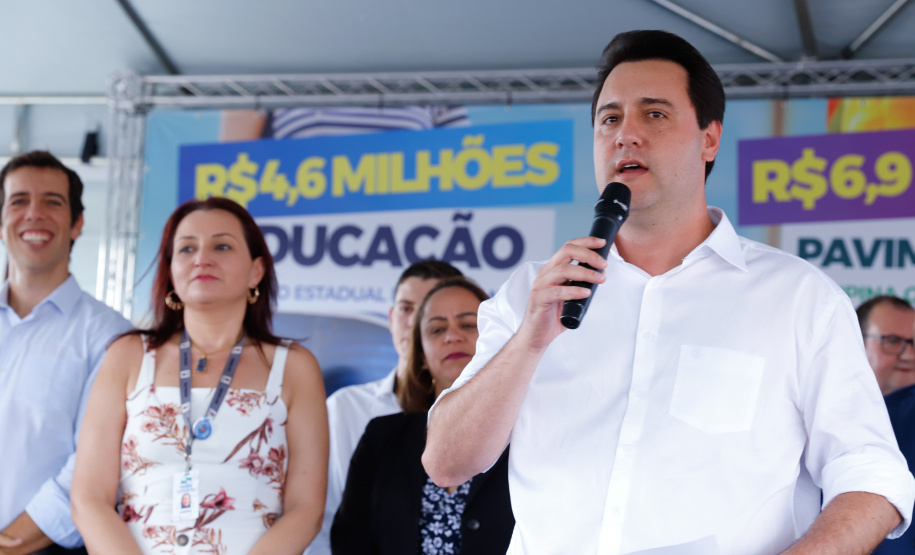 Governador Carlos Massa Ratinho Junior entrega a nova sede do Colégio Estadual Bandeirantes, em Campina Grande do Sul e libera recursos para pavimentação de ruas da cidade - Campina Grande do Sul, 13/02/2020 - Foto:  Rodrigo Félix Leal/AEN