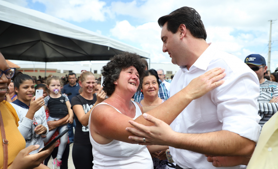 Governador Carlos Massa Ratinho Junior entrega a nova sede do Colégio Estadual Bandeirantes, em Campina Grande do Sul e libera recursos para pavimentação de ruas  da cidade  -  Campina Grande do Sul, 13/02/2020  -  Foto: José Fernando Ogura/AEN