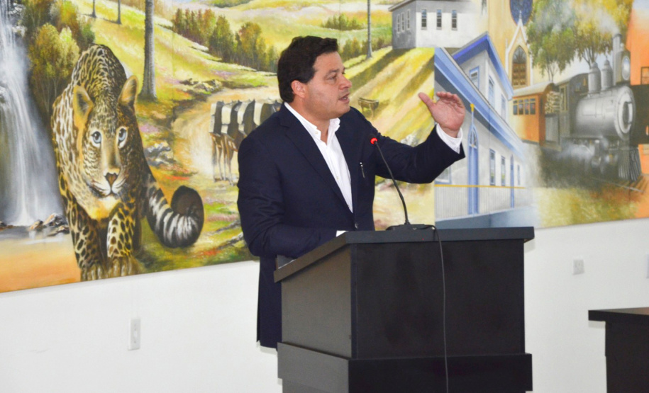 A obra do Contorno Norte de Castro foi tema de uma audiência pública presencial realizada na tarde da última quarta-feira (12) no auditório da Câmara de Vereadores da cidade