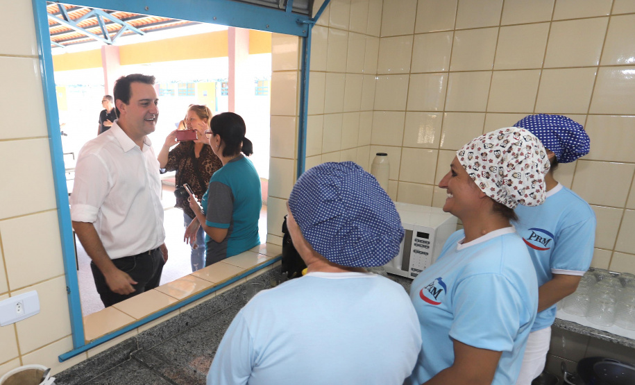 O governador Carlos Massa Ratinho inaugura a Escola Municipal Ana Zorning e confirma recursos para pavimentação, em Rio Negro, região sudeste do Paraná. Presentes no evento: prefeito de Rio Negro, Milton José Paizani; secretário de Desenvolvimento Urbano, João Carlos Ortega; secretário de Educação e do Esporte, Renato Feder; de Agricultura e Abastecimento, Norberto Ortigara; entre outros.Rio Negro, 13-02-20.Foto: Arnaldo Alves / AEN.