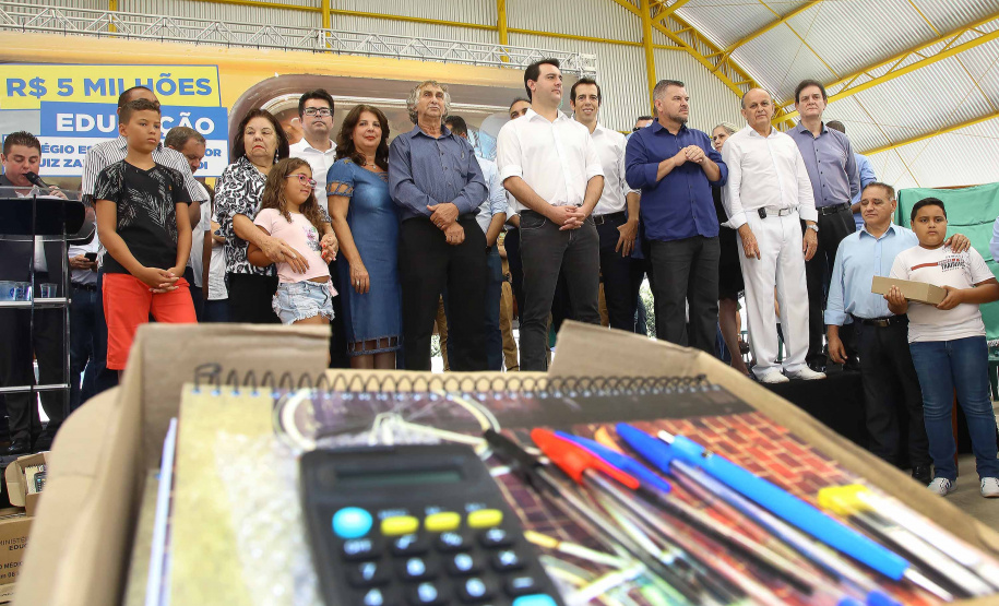 Cerca de 1.100 estudantes do Ensino Fundamental e Ensino Médio, de Sarandi, Noroeste do Paraná, são beneficiados com a nova estrutura da Escola Estadual Vereador Luiz Zanchim, inaugurada nesta sexta-feira (14), pelo governador Carlos Massa Ratinho Junior. - Sarandi, 14/02/2020 - Foto: Jaelson Lucas/AEN