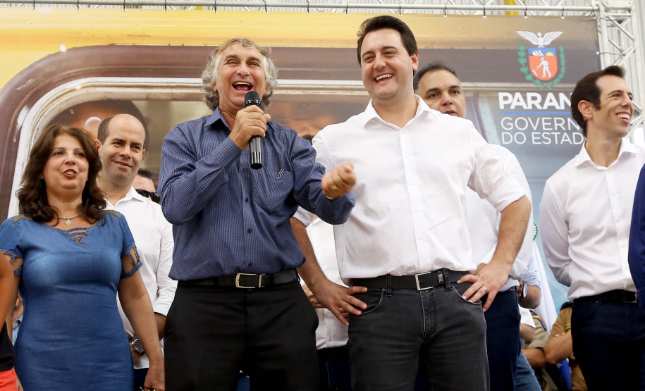 Cerca de 1.100 estudantes do Ensino Fundamental e Ensino Médio, de Sarandi, Noroeste do Paraná, são beneficiados com a nova estrutura da Escola Estadual Vereador Luiz Zanchim, inaugurada nesta sexta-feira (14), pelo governador Carlos Massa Ratinho Junior. - Sarandi, 14/02/2020 - Foto: Jaelson Lucas/AEN