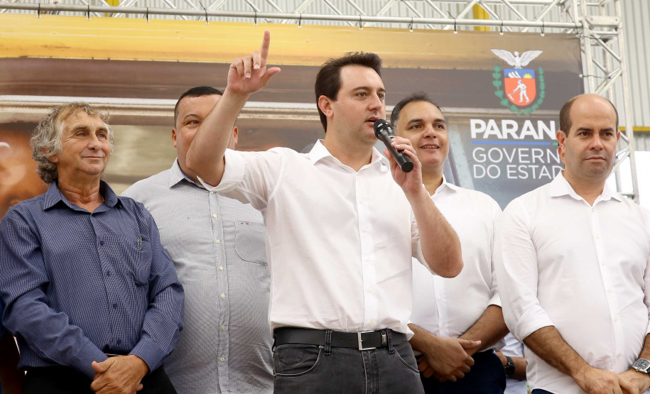 Cerca de 1.100 estudantes do Ensino Fundamental e Ensino Médio, de Sarandi, Noroeste do Paraná, são beneficiados com a nova estrutura da Escola Estadual Vereador Luiz Zanchim, inaugurada nesta sexta-feira (14), pelo governador Carlos Massa Ratinho Junior. - Sarandi, 14/02/2020 - Foto: Jaelson Lucas/AEN