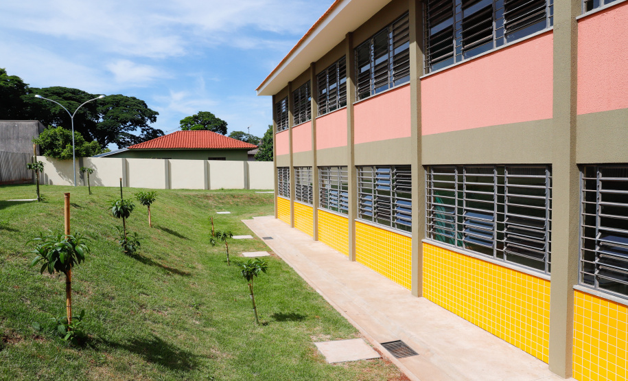 Cerca de 1.100 estudantes do Ensino Fundamental e Ensino Médio, de Sarandi, Noroeste do Paraná, são beneficiados com a nova estrutura da Escola Estadual Vereador Luiz Zanchim, inaugurada nesta sexta-feira (14), pelo governador Carlos Massa Ratinho Junior. - Sarandi, 14/02/2020 - Foto: Rodrigo Félix Leal/AEN