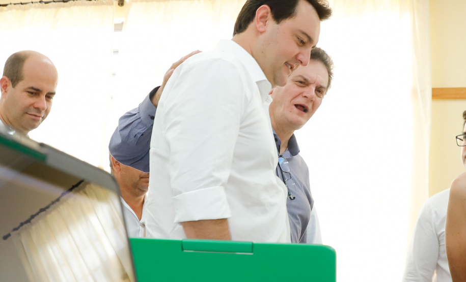 Cerca de 1.100 estudantes do Ensino Fundamental e Ensino Médio, de Sarandi, Noroeste do Paraná, são beneficiados com a nova estrutura da Escola Estadual Vereador Luiz Zanchim, inaugurada nesta sexta-feira (14), pelo governador Carlos Massa Ratinho Junior. - Sarandi, 14/02/2020 - Foto: Rodrigo Félix Leal/AEN