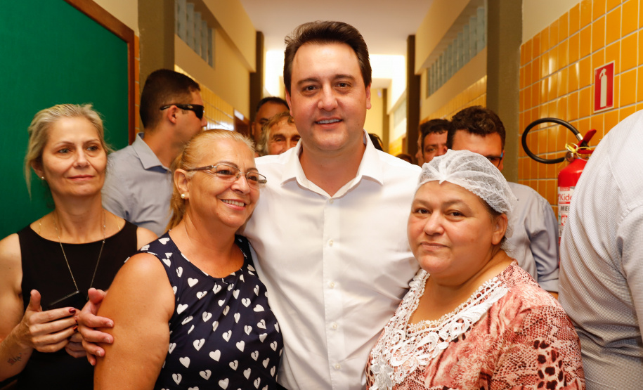 Cerca de 1.100 estudantes do Ensino Fundamental e Ensino Médio, de Sarandi, Noroeste do Paraná, são beneficiados com a nova estrutura da Escola Estadual Vereador Luiz Zanchim, inaugurada nesta sexta-feira (14), pelo governador Carlos Massa Ratinho Junior. - Sarandi, 14/02/2020 - Foto: Rodrigo Félix Leal/AEN