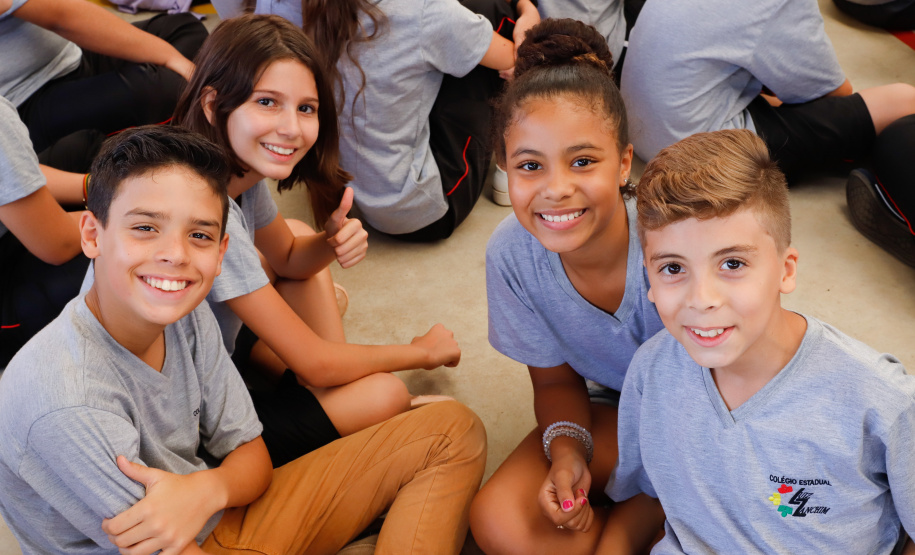 Cerca de 1.100 estudantes do Ensino Fundamental e Ensino Médio, de Sarandi, Noroeste do Paraná, são beneficiados com a nova estrutura da Escola Estadual Vereador Luiz Zanchim, inaugurada nesta sexta-feira (14), pelo governador Carlos Massa Ratinho Junior. - Sarandi, 14/02/2020 - Foto: Rodrigo Félix Leal/AEN