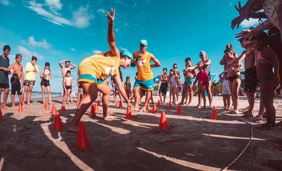 As ações do Esporte no Verão Maior seguem por mais este fim de semana, levando atividades esportivas, recreativas e entretenimento aos paranaenses, dessa vez em União da Vitória, na região sudeste do estado, e no balneário Caiobá, em Matinhos.
Foto: Esporte PR
