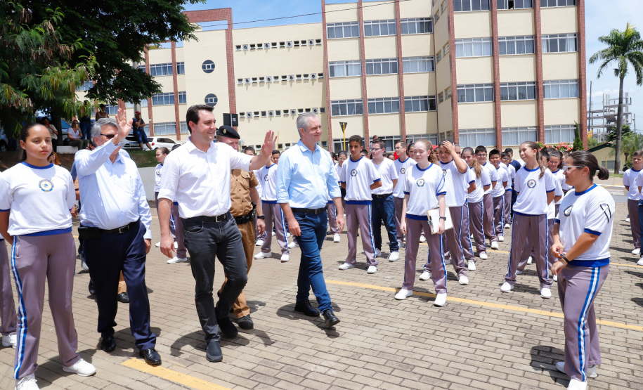 Governador Carlos Massa Ratinho Junior visita o Colégio MIlitar de Maringá - Maringá, 14/02/2020 - Foto: Rodrigo Félix Leal/AEN