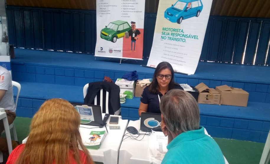 A primeira feira de serviços - Paraná Cidadão de 2020 realizado em Fazenda Rio Grande, Região Metropolitana de Curitiba, atendeu centenas de pessoas no Ginásio de Esportes da Escola Municipal 26 de Janeiro (CAIC), no bairro Nações.  -  Fazenda Rio Grande, 14/02/2020  -  Foto: Divulgação SEJUF