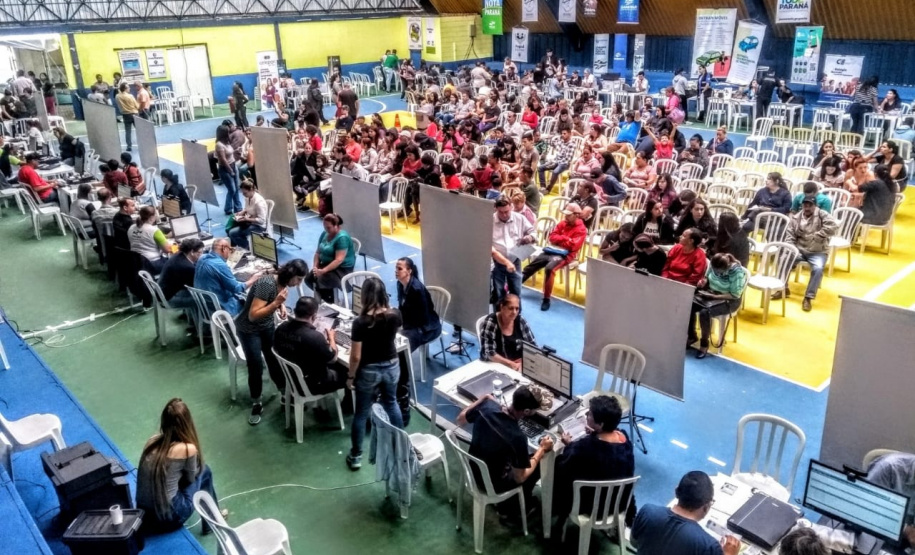 A primeira feira de serviços - Paraná Cidadão de 2020 realizado em Fazenda Rio Grande, Região Metropolitana de Curitiba, atendeu centenas de pessoas no Ginásio de Esportes da Escola Municipal 26 de Janeiro (CAIC), no bairro Nações.  -  Fazenda Rio Grande, 14/02/2020  -  Foto: Divulgação SEJUF