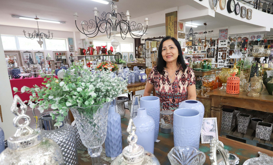 Morretes - Carmem Maria Matsumoto dos Santos, comerciante.Morretes, 17-01-20.Foto: Arnaldo Alves / AEN.
