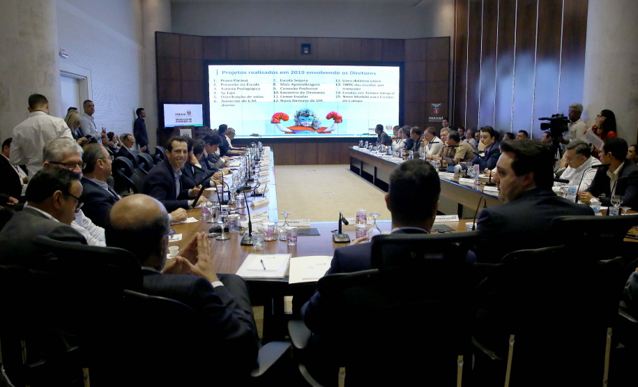 Usar jogos eletrônicos para ensinar matemática e universalizar o acesso à Internet de alta velocidade em todas as escolas da rede estadual de ensino estão entre as prioridades da Secretaria de Estado da Educação e do Esporte para 2020