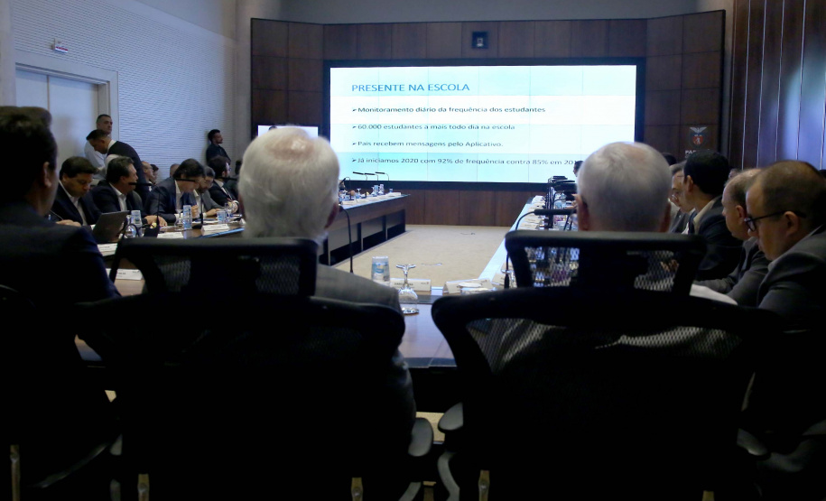 Usar jogos eletrônicos para ensinar matemática e universalizar o acesso à Internet de alta velocidade em todas as escolas da rede estadual de ensino estão entre as prioridades da Secretaria de Estado da Educação e do Esporte para 2020