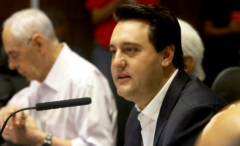 Usar jogos eletrônicos para ensinar matemática e universalizar o acesso à Internet de alta velocidade em todas as escolas da rede estadual de ensino estão entre as prioridades da Secretaria de Estado da Educação e do Esporte para 2020