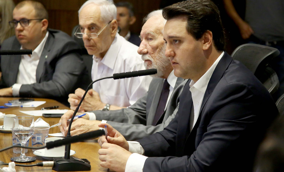 Usar jogos eletrônicos para ensinar matemática e universalizar o acesso à Internet de alta velocidade em todas as escolas da rede estadual de ensino estão entre as prioridades da Secretaria de Estado da Educação e do Esporte para 2020